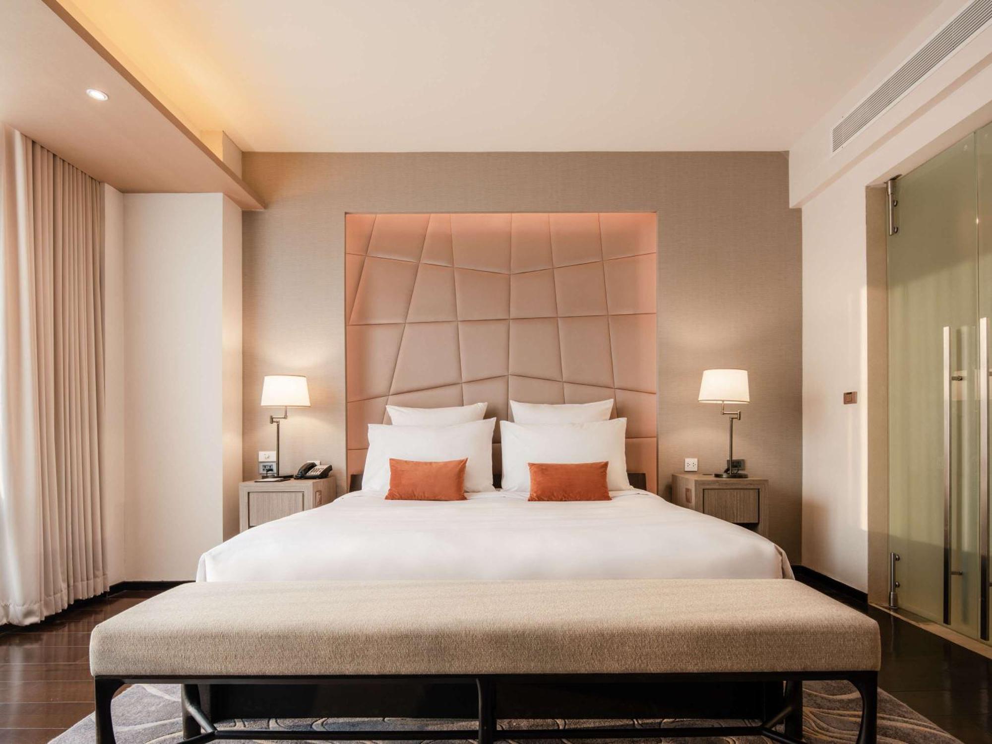 Vie Hotel Bangkok - Mgallery Collection Экстерьер фото A bedroom at the hotel