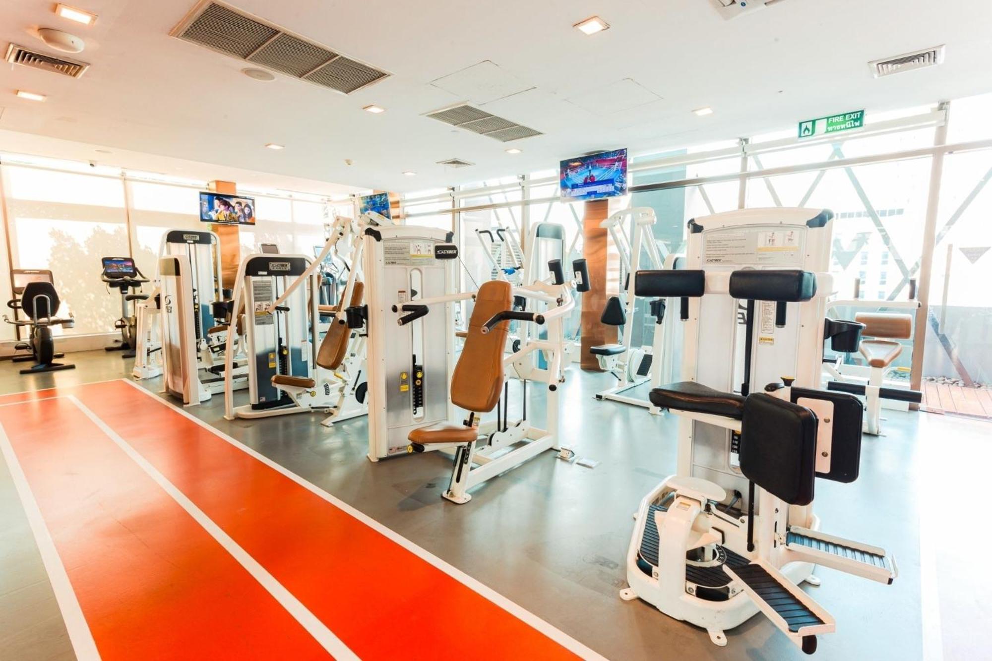 Vie Hotel Bangkok - Mgallery Collection Экстерьер фото The gym at the hotel